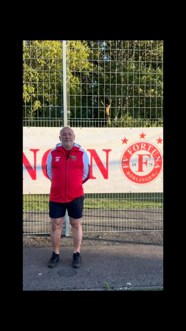 Auch unser Trainer wollte sich zu Wort melden⚽️
Wir freuen uns besonders auf unser erstes Heimspiel und hoffen, dass ihr alle zahlreich erscheint💪🏼❤️🤍
FORTUNAGO!

#kreisligaB #teamgeist #heimspiel #fortunabb